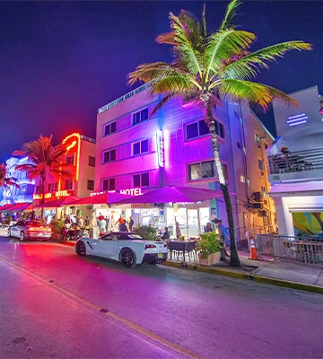 Miami Beaches Street